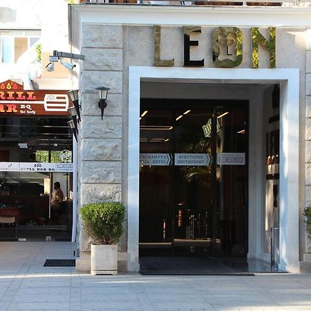 Leon Boutique Hotel Sukhumi Esterno foto