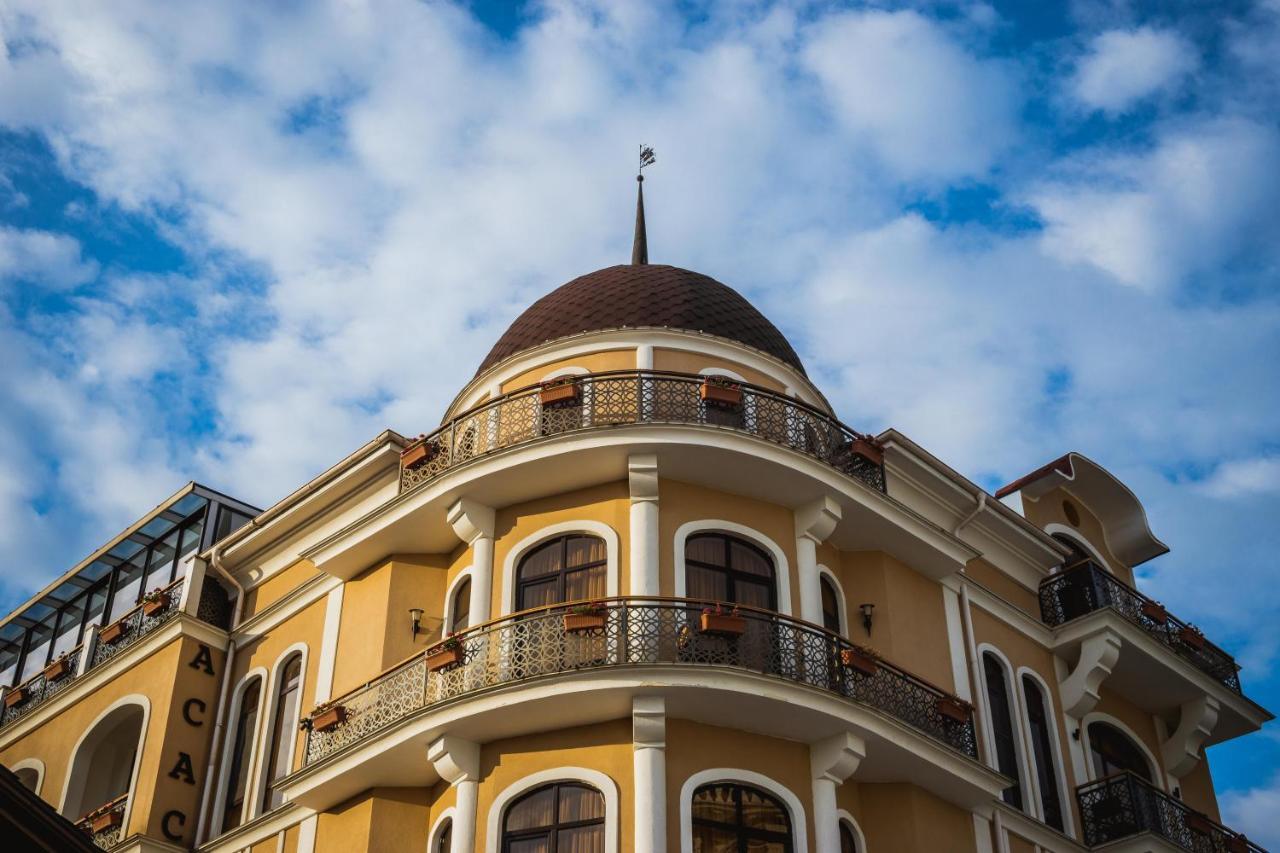 Leon Boutique Hotel Sukhumi Esterno foto