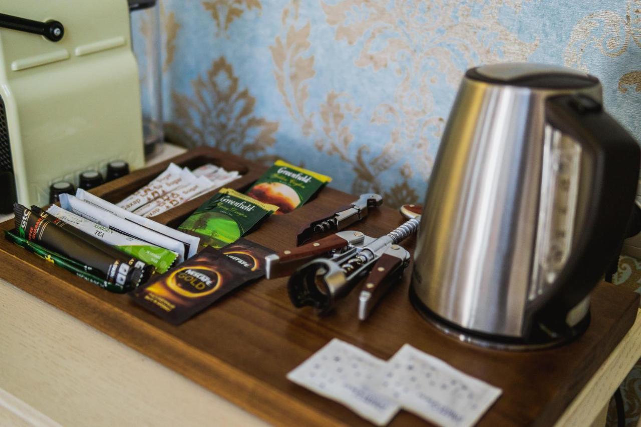Leon Boutique Hotel Sukhumi Esterno foto